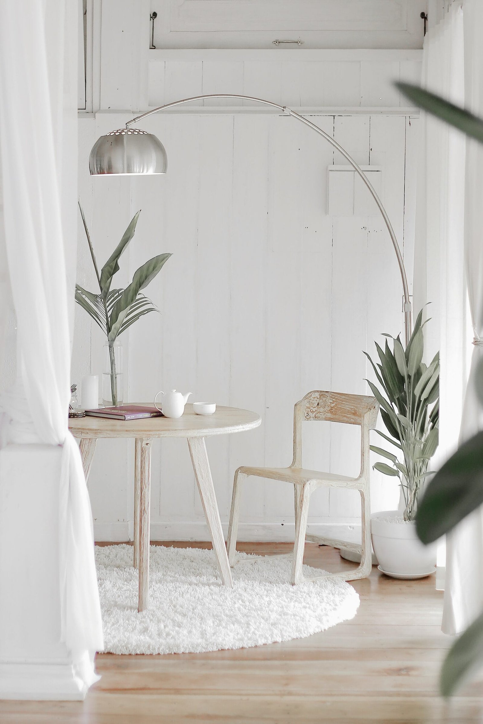 A Step-by-Step Guide to Fixing Holes in Your Walls